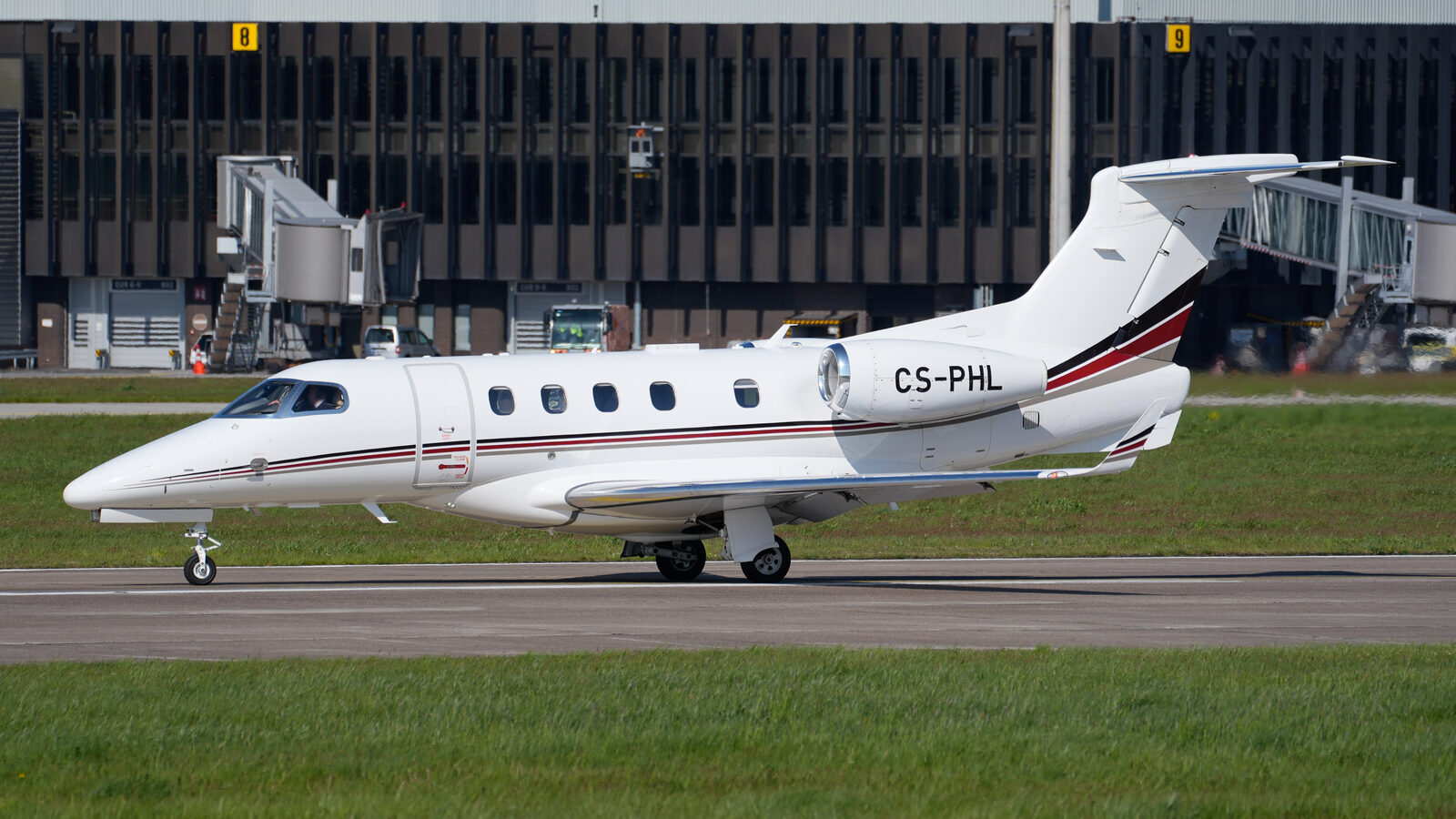 Embraer Phenom 300 light jet on approach